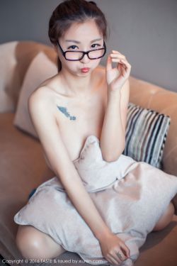 女角色翻白眼流口水流眼泪软件